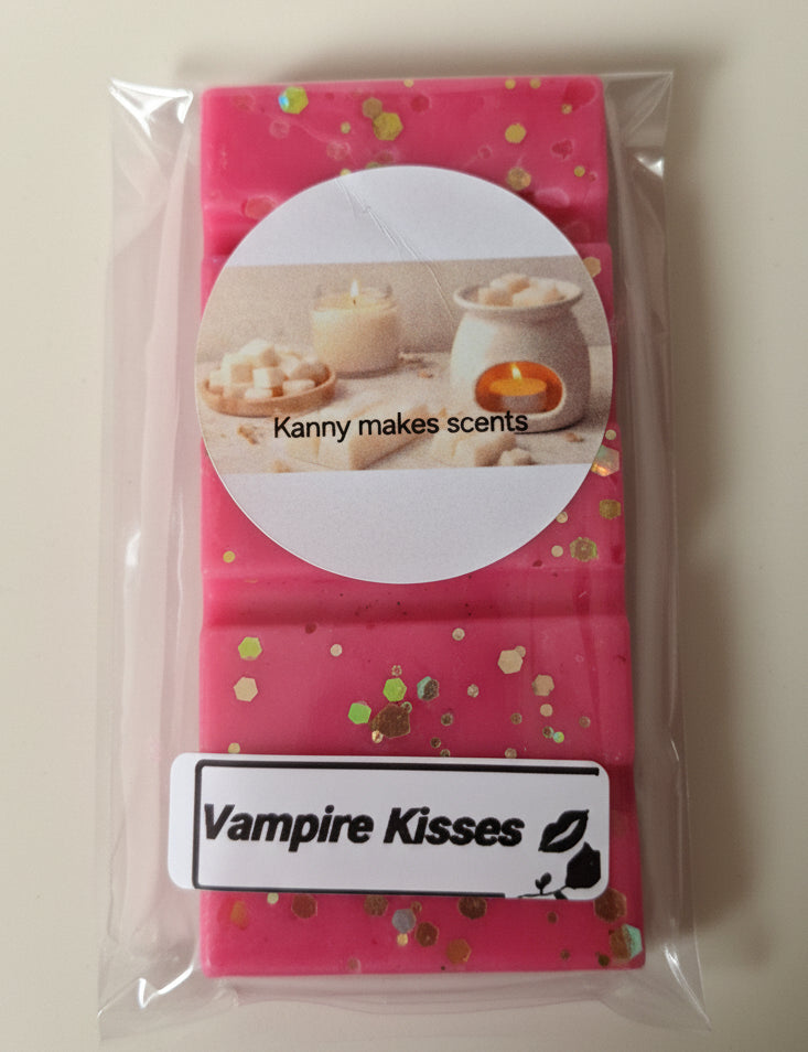 Vampire Kisses Snap Bar