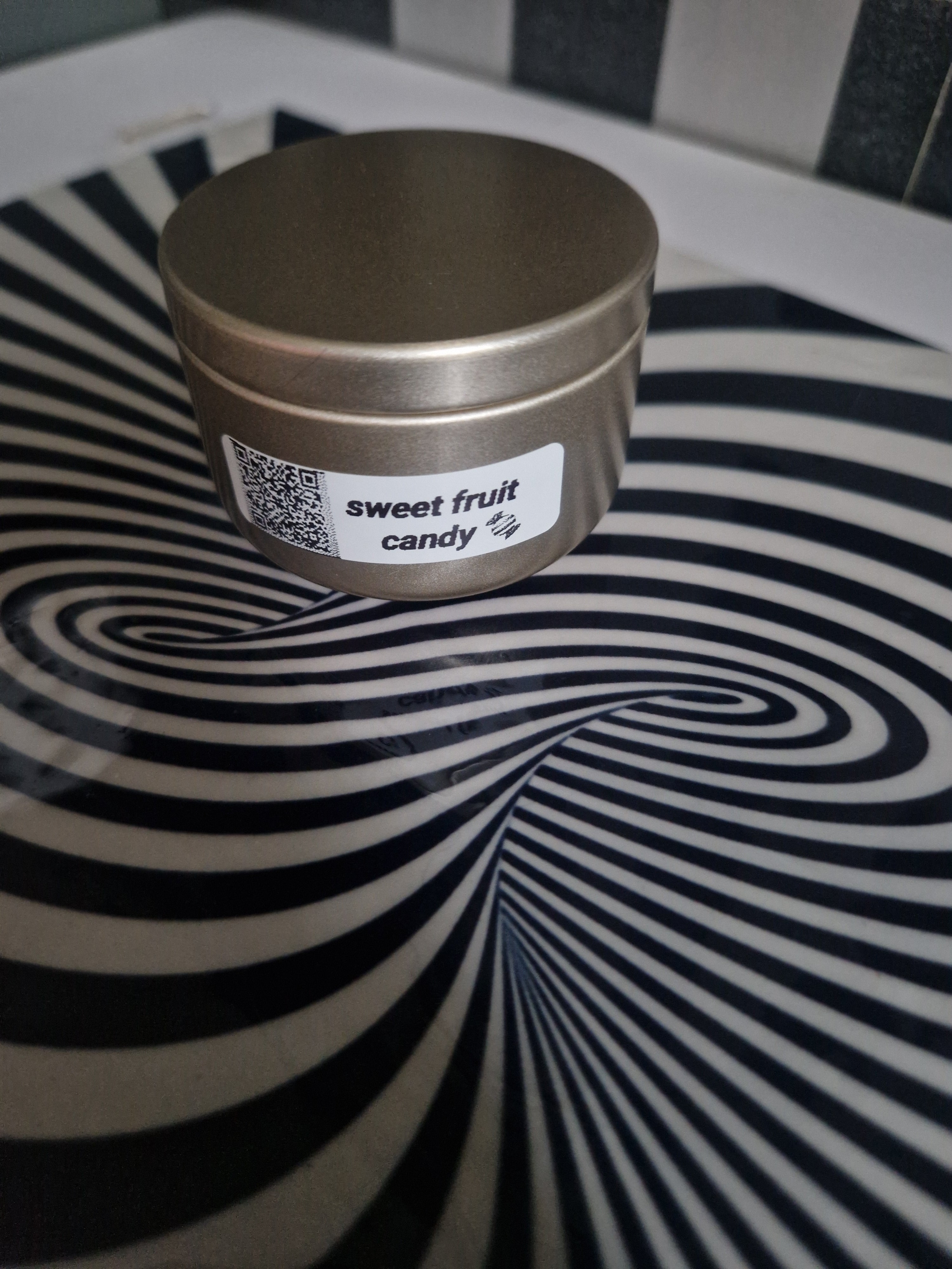 2oz tin candle