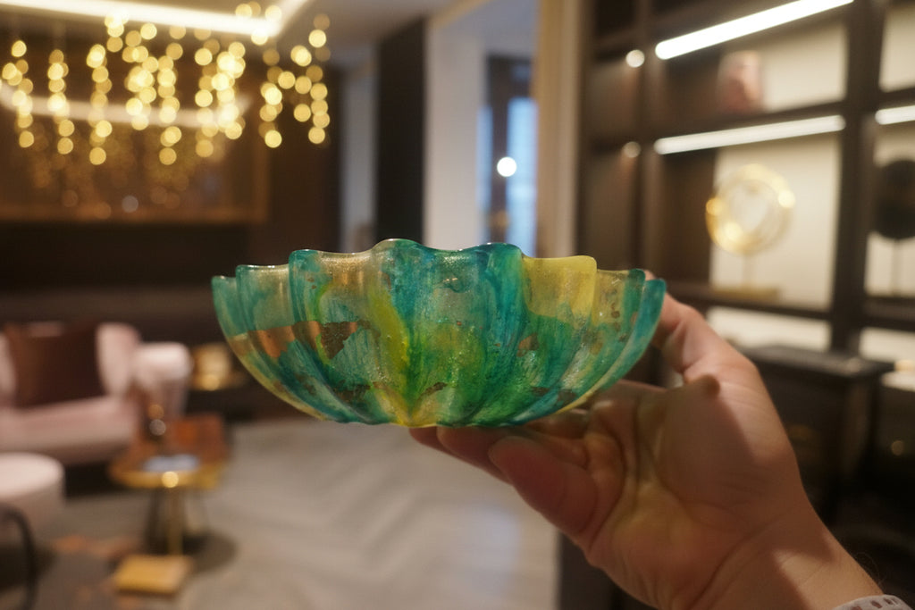Stunning trinket bowl