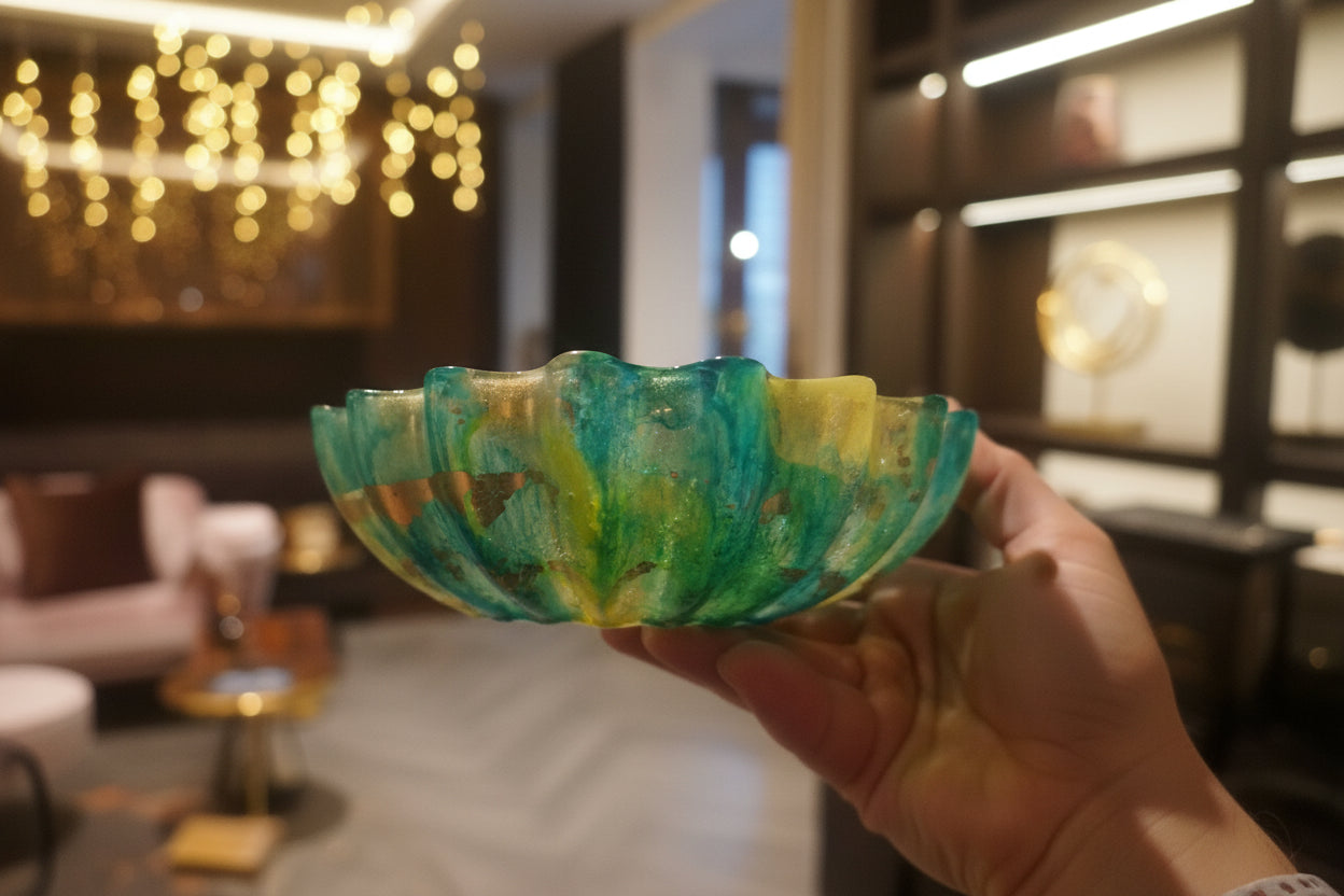 Stunning trinket bowl