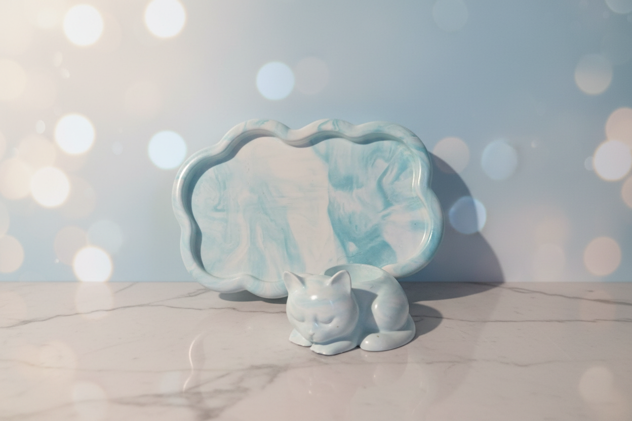 Cloud tray with matching cat tealight holder