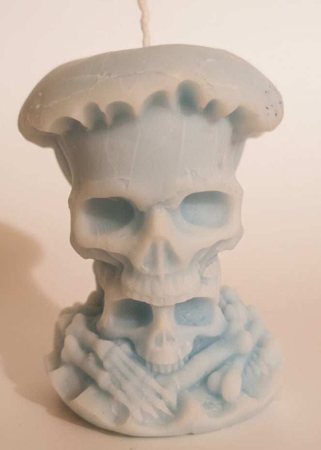 Skull apple core candle, clean cotton